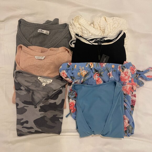 Lot of Womes's shirts size small & medium - Picture 1 of 16